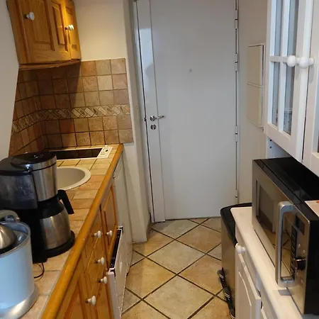 Appartement A Centre 200m De La *