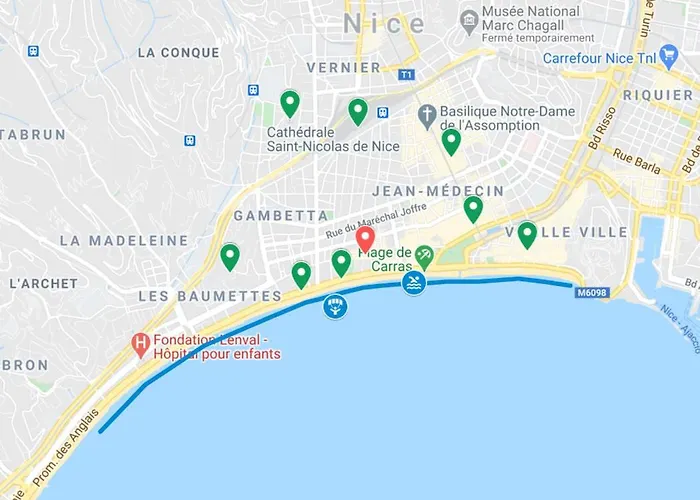 A Centre 200m De La *